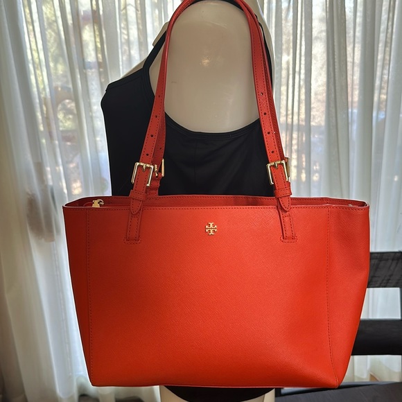 Tory Burch Handbags - Tory Burch York tote